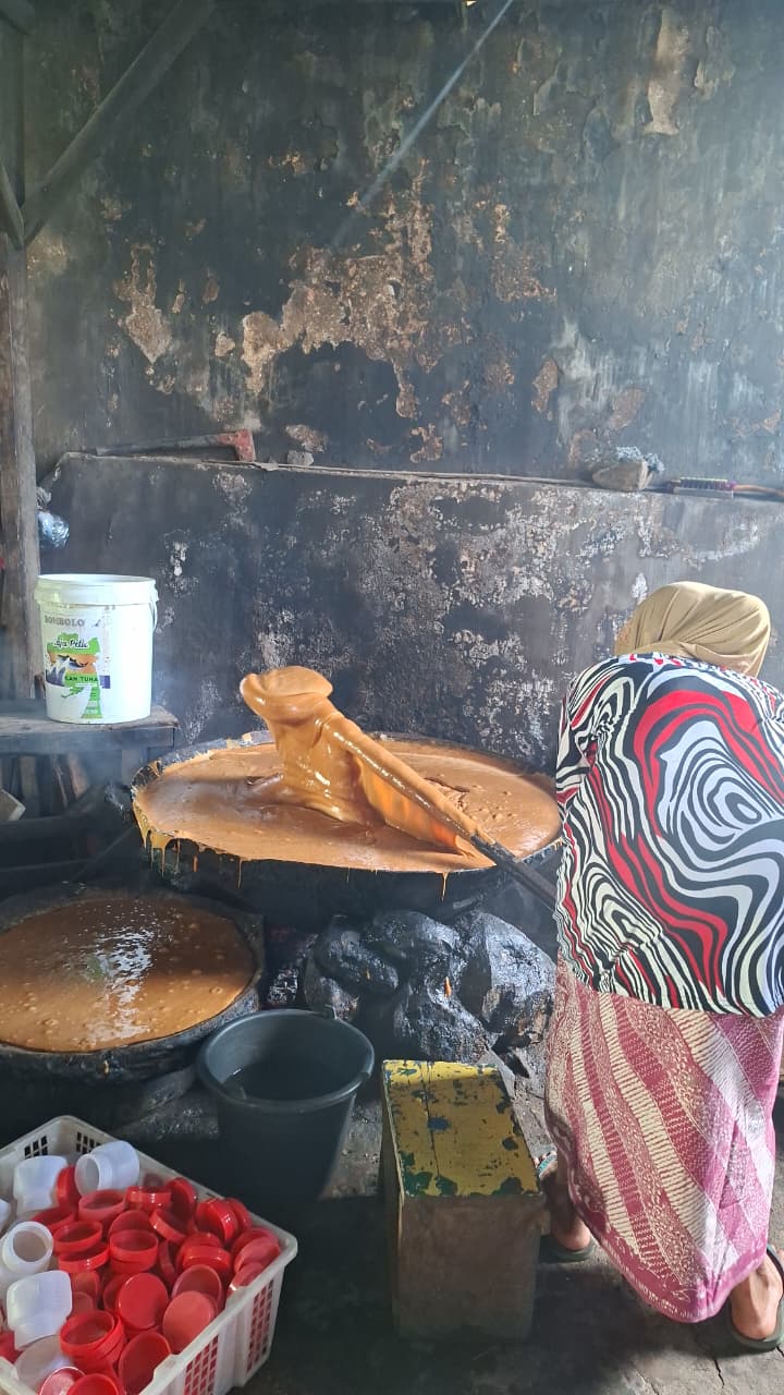 Kearifan Lokal Petis Madura